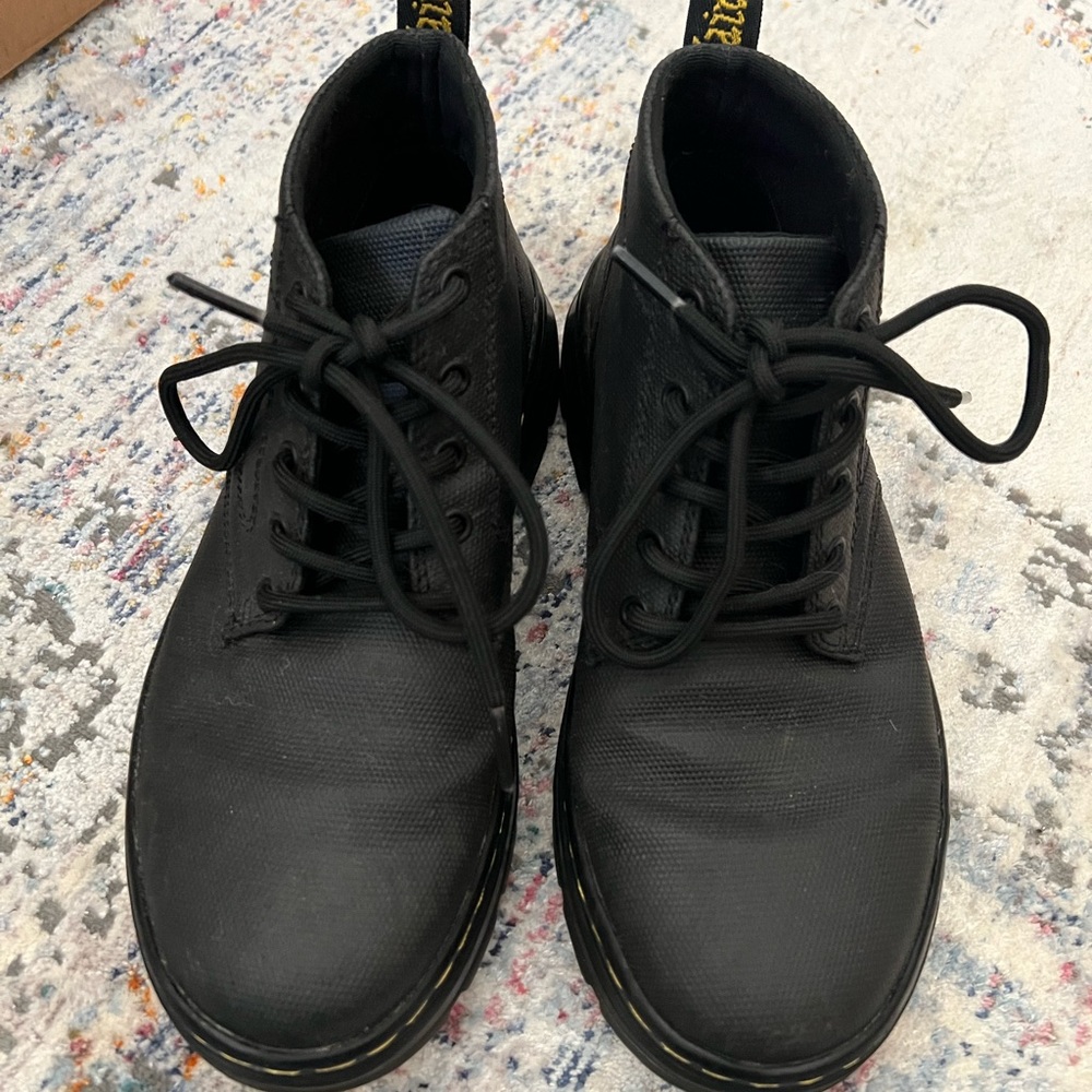 Dr. Marten’s Bonny Leather Boots 🥾
